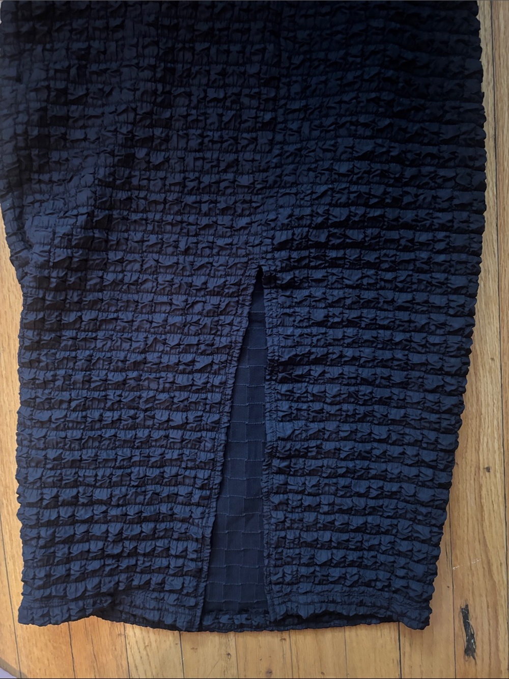 Urban Outfitters Black Textured Pencil Skirt - Picture 4 of 5